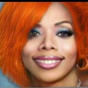 Meet your Posher, Lorie